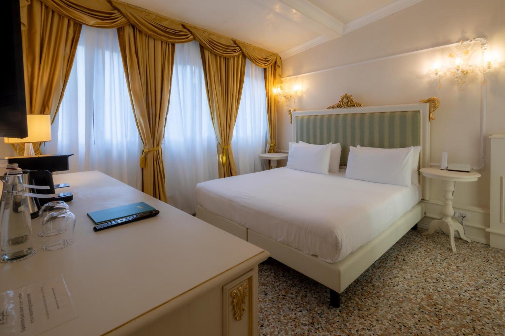Ca' Bonfadini Historic Experience Hotel Veneza