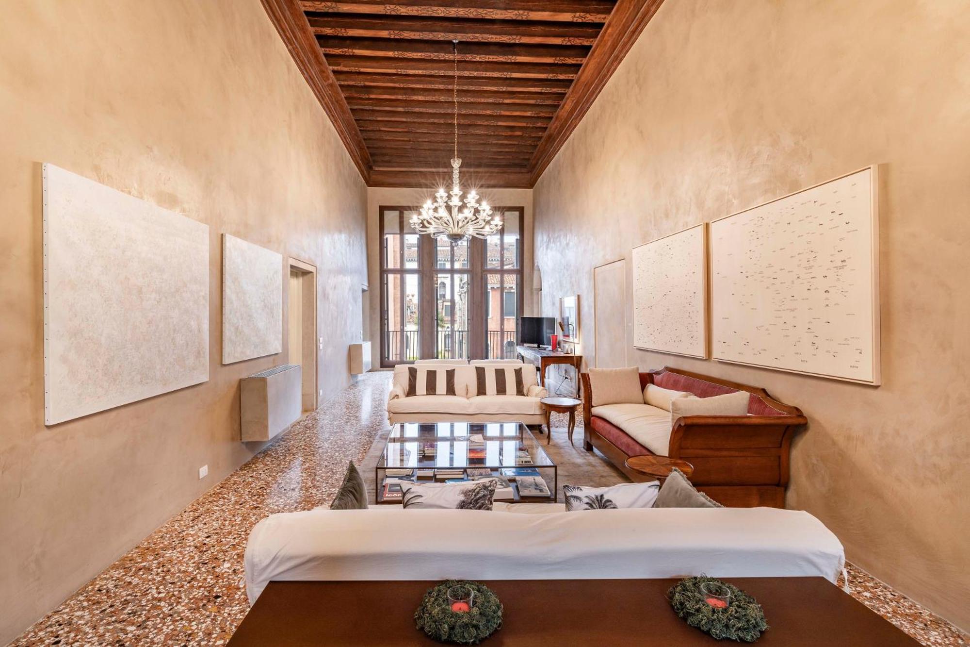 Portego Del Drapier Apartment