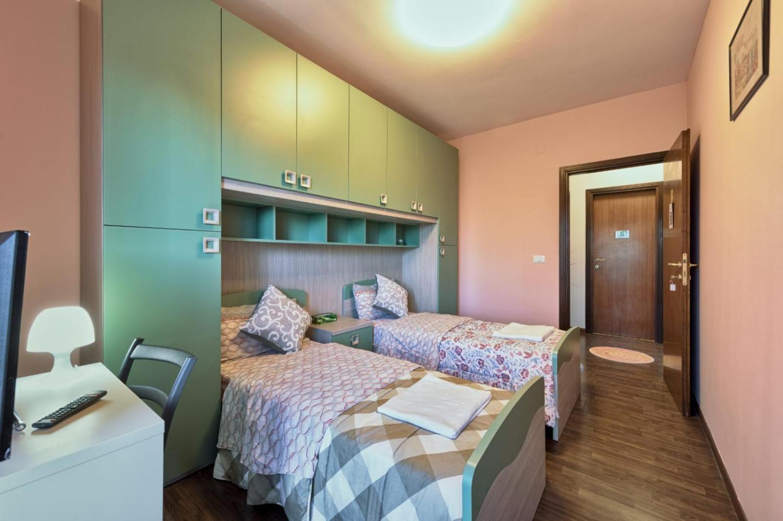 Guest house Cozy & *