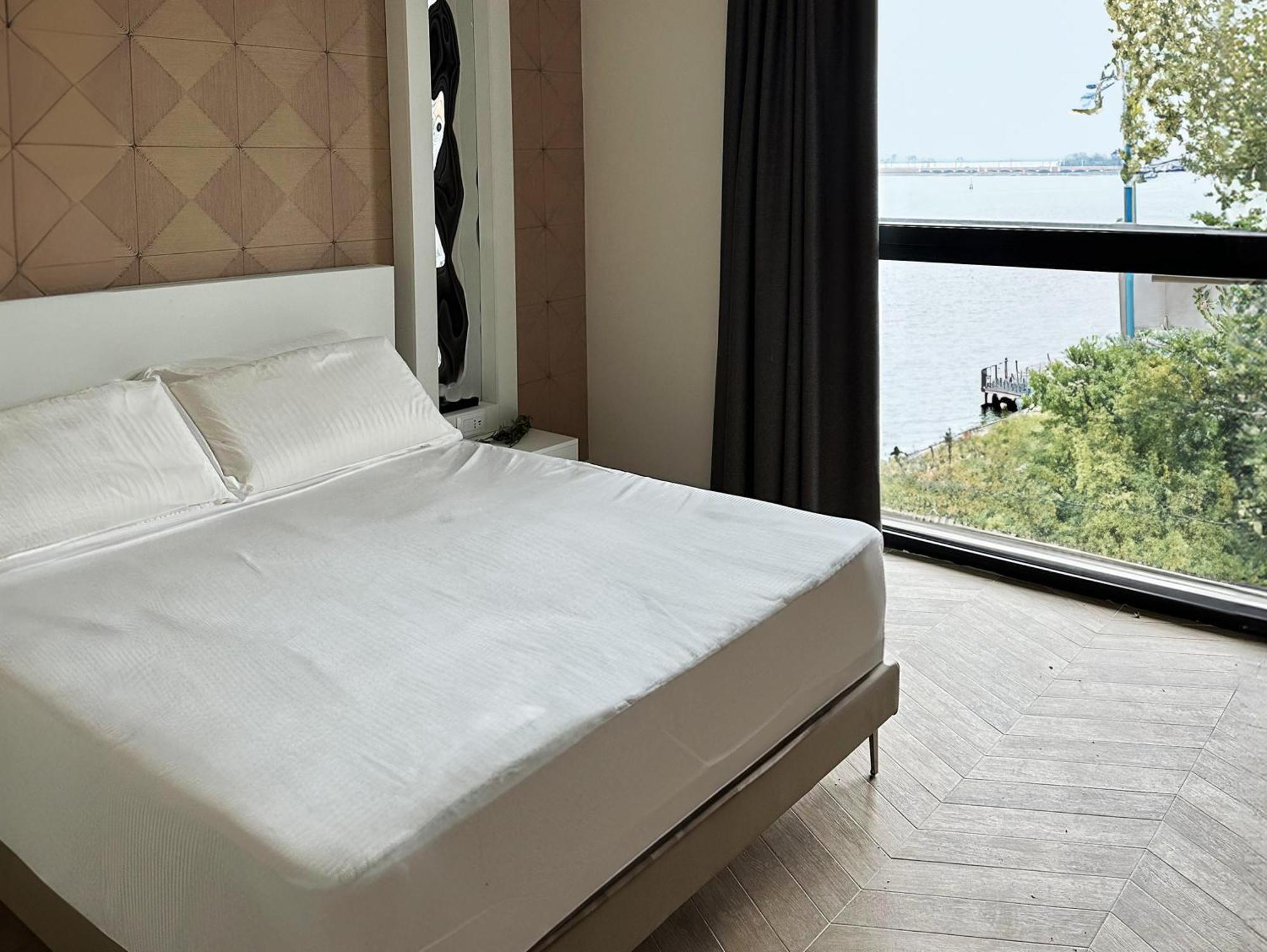Hotel Laguna 3*