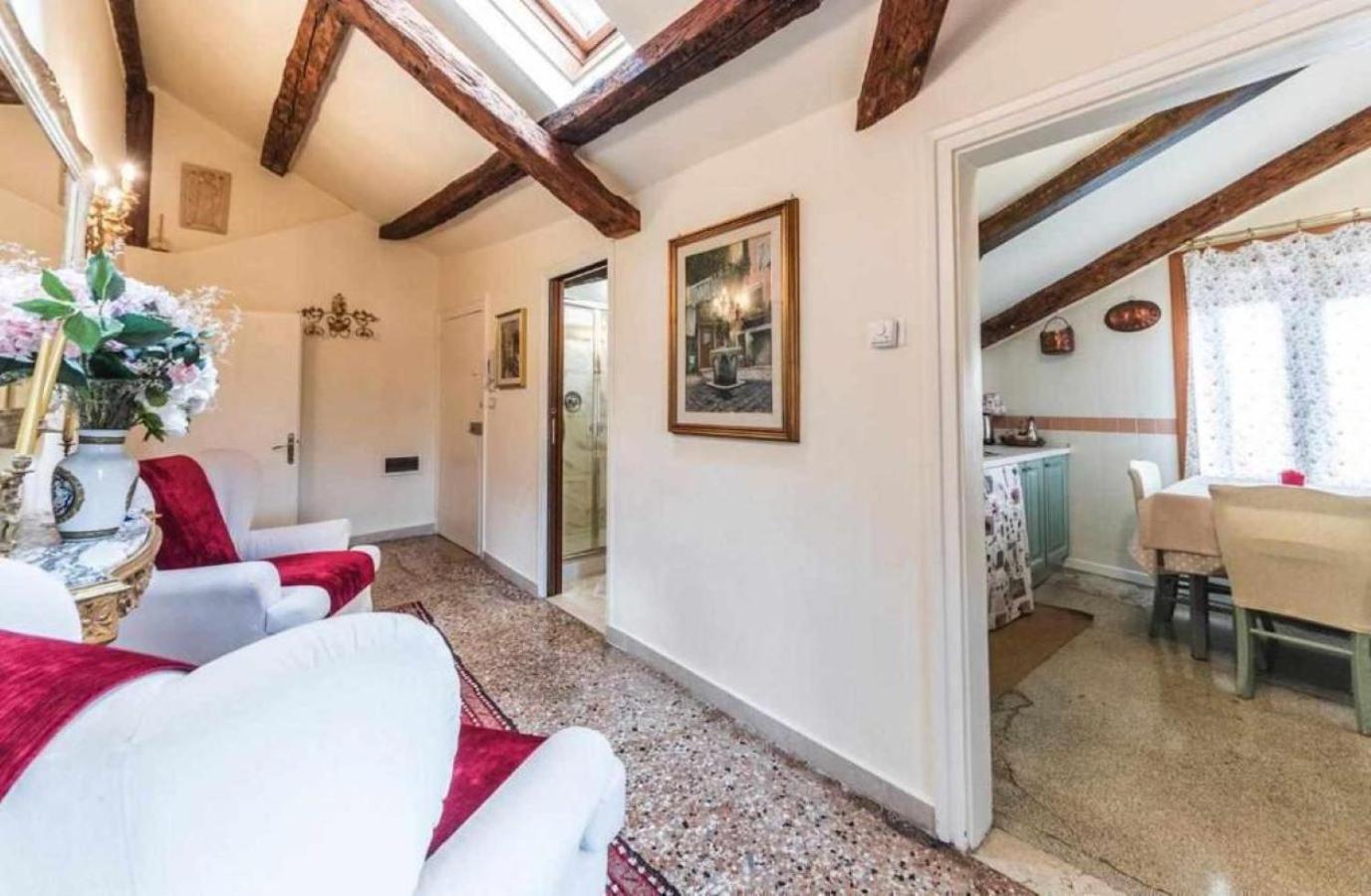 Emanuela'S Flat Apartment