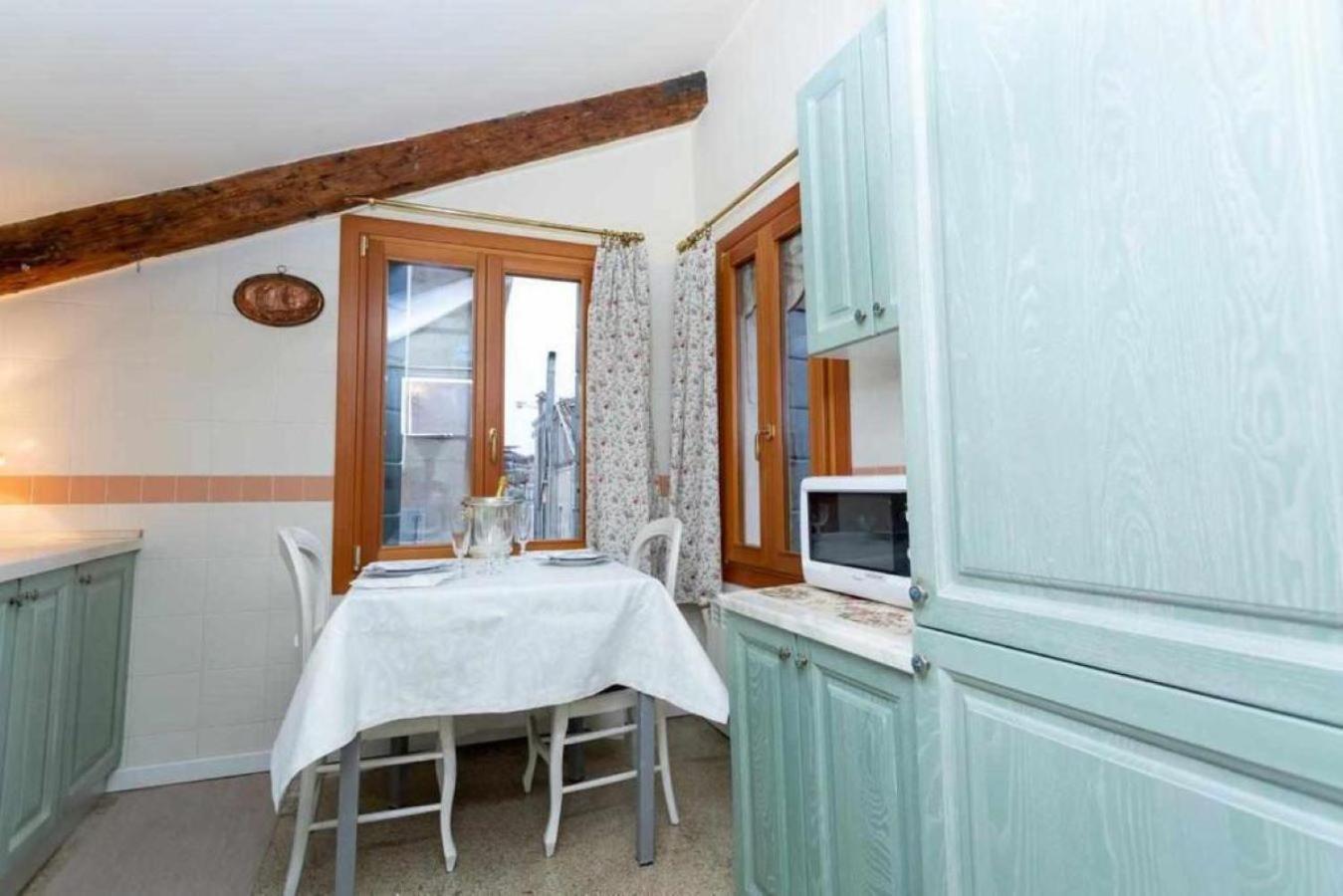 Emanuela'S Flat Apartment