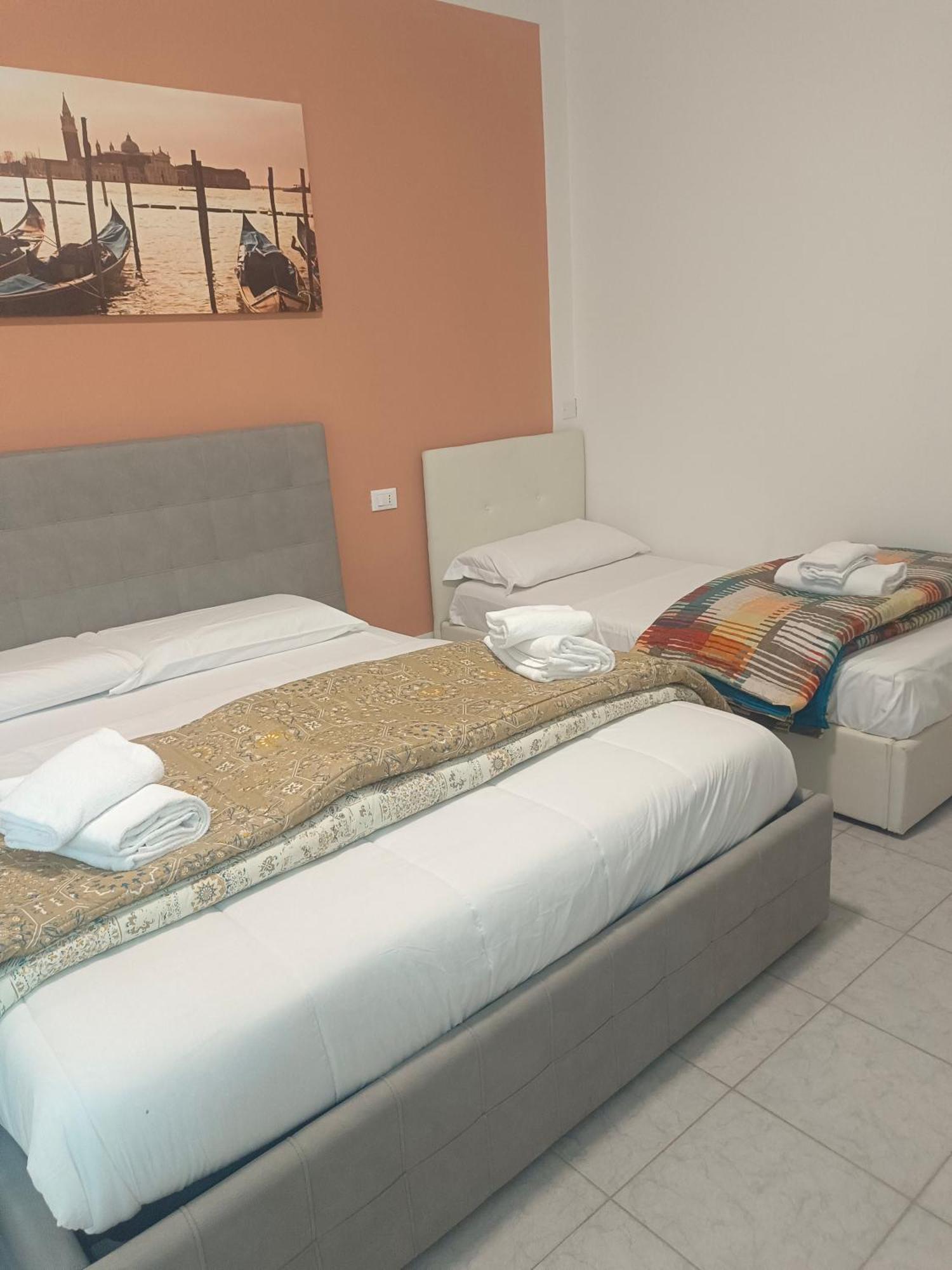 Venice Apartments Apartment