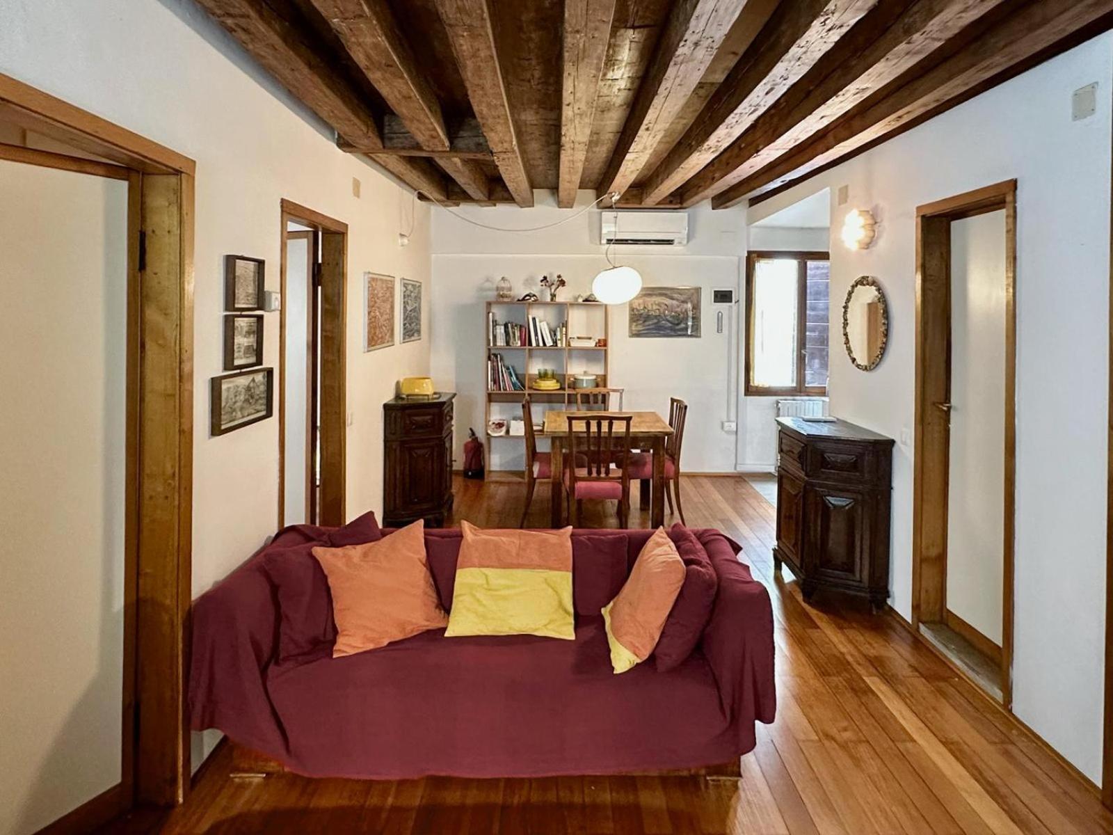 Rialto Apartment