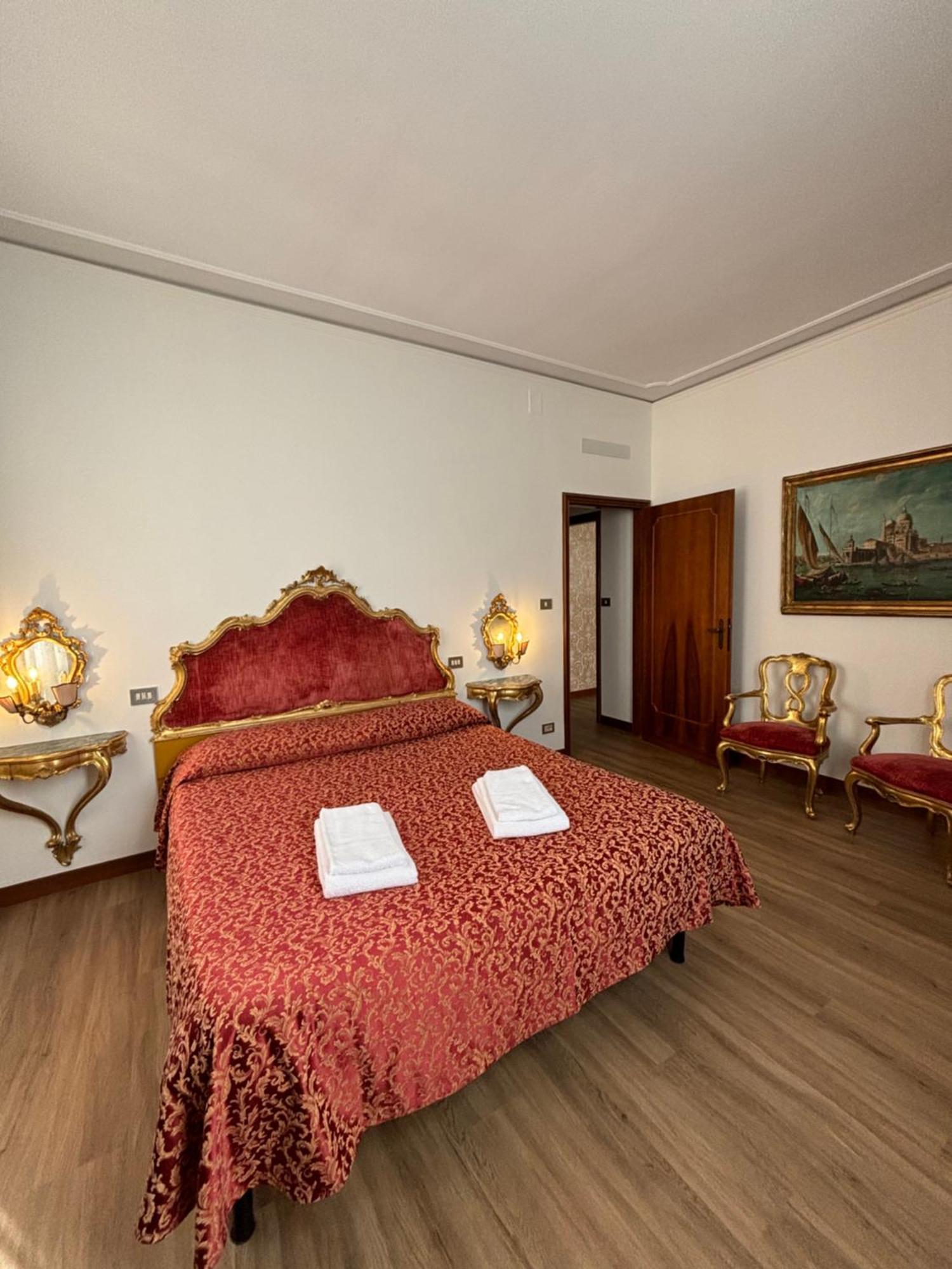 Apartment Ca Barbaro With Altana-appartamenti Storici- *
