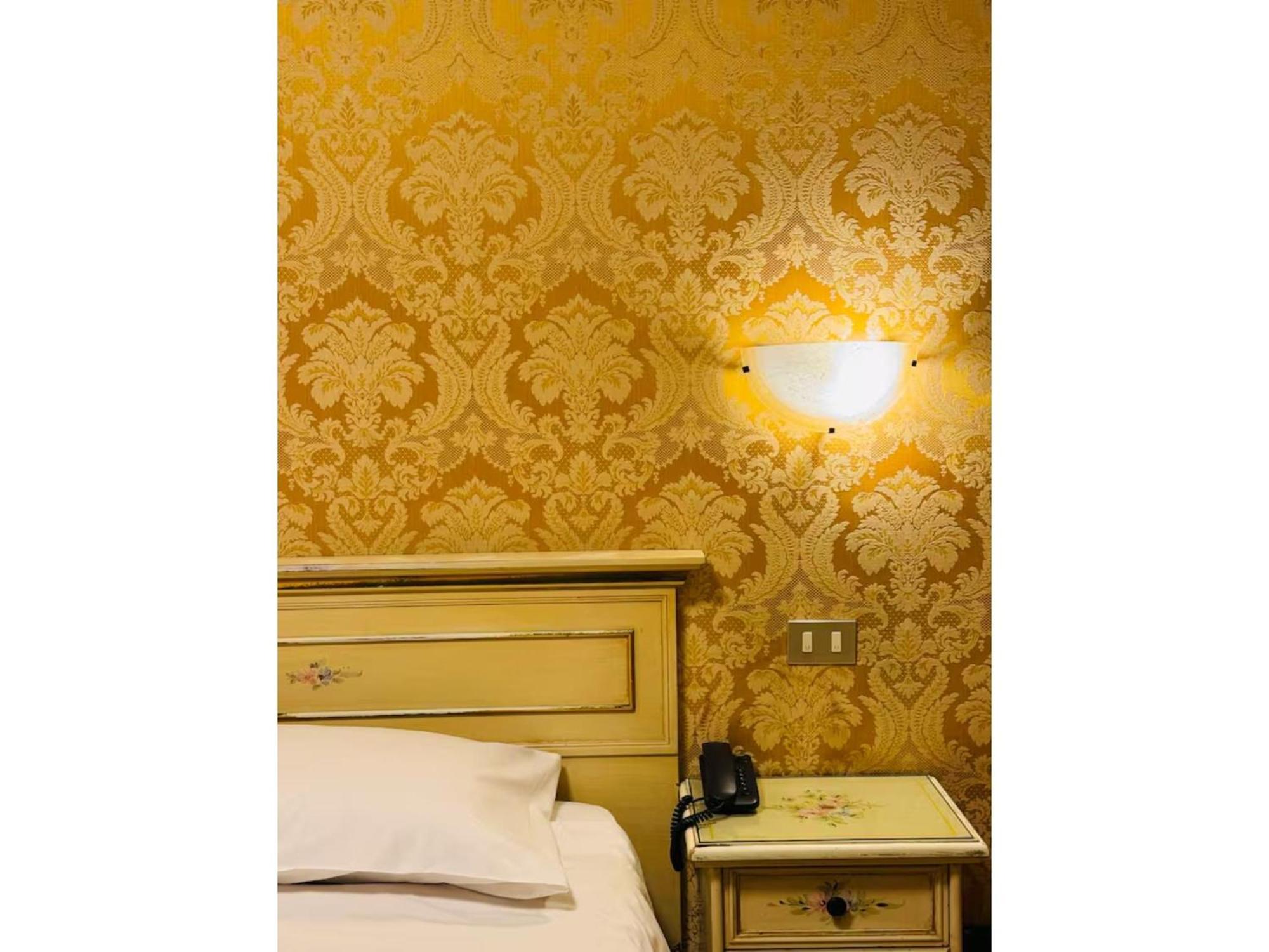 In Guest - Walter - Great Venice