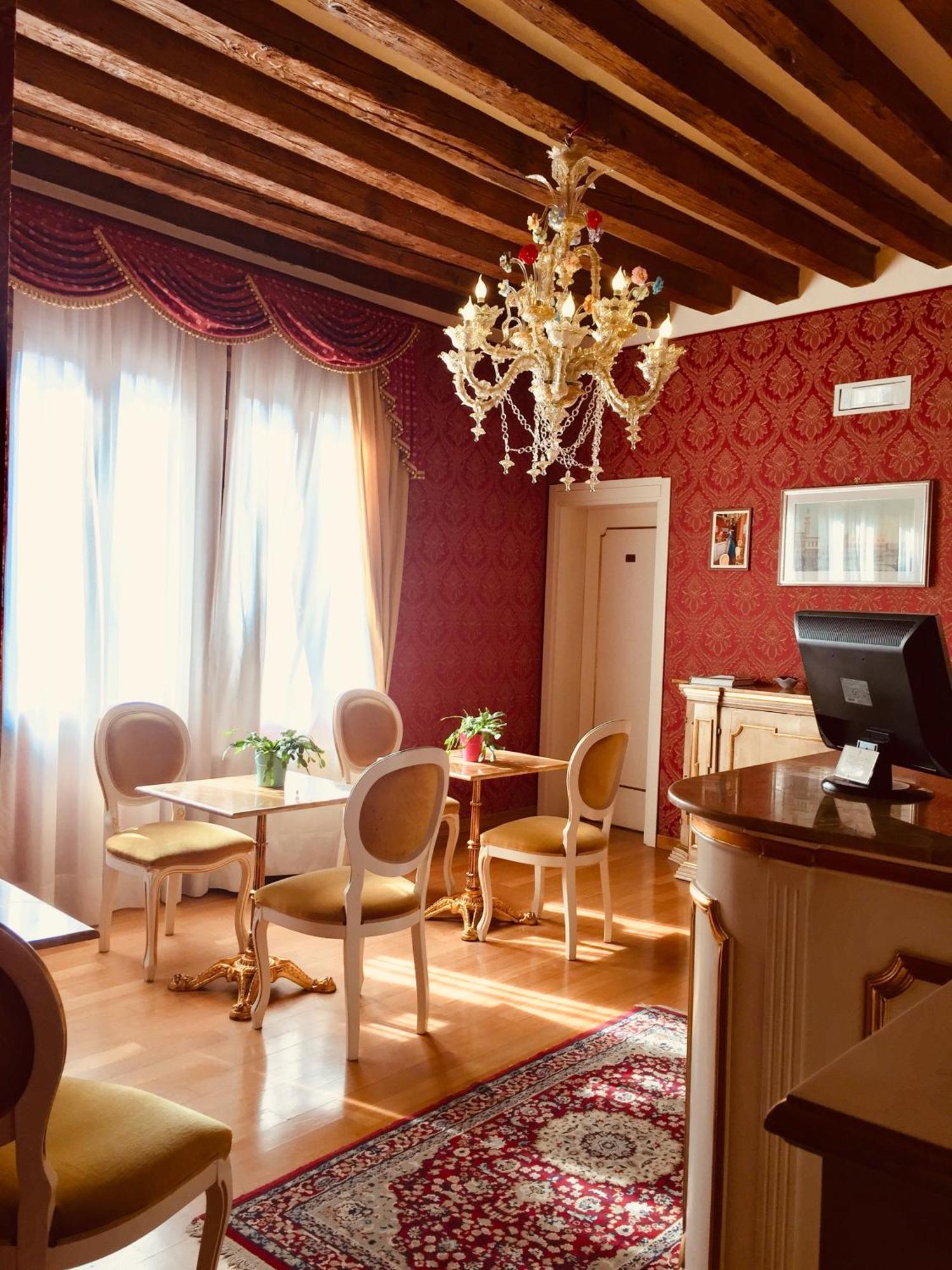 Correr Guest house 3*