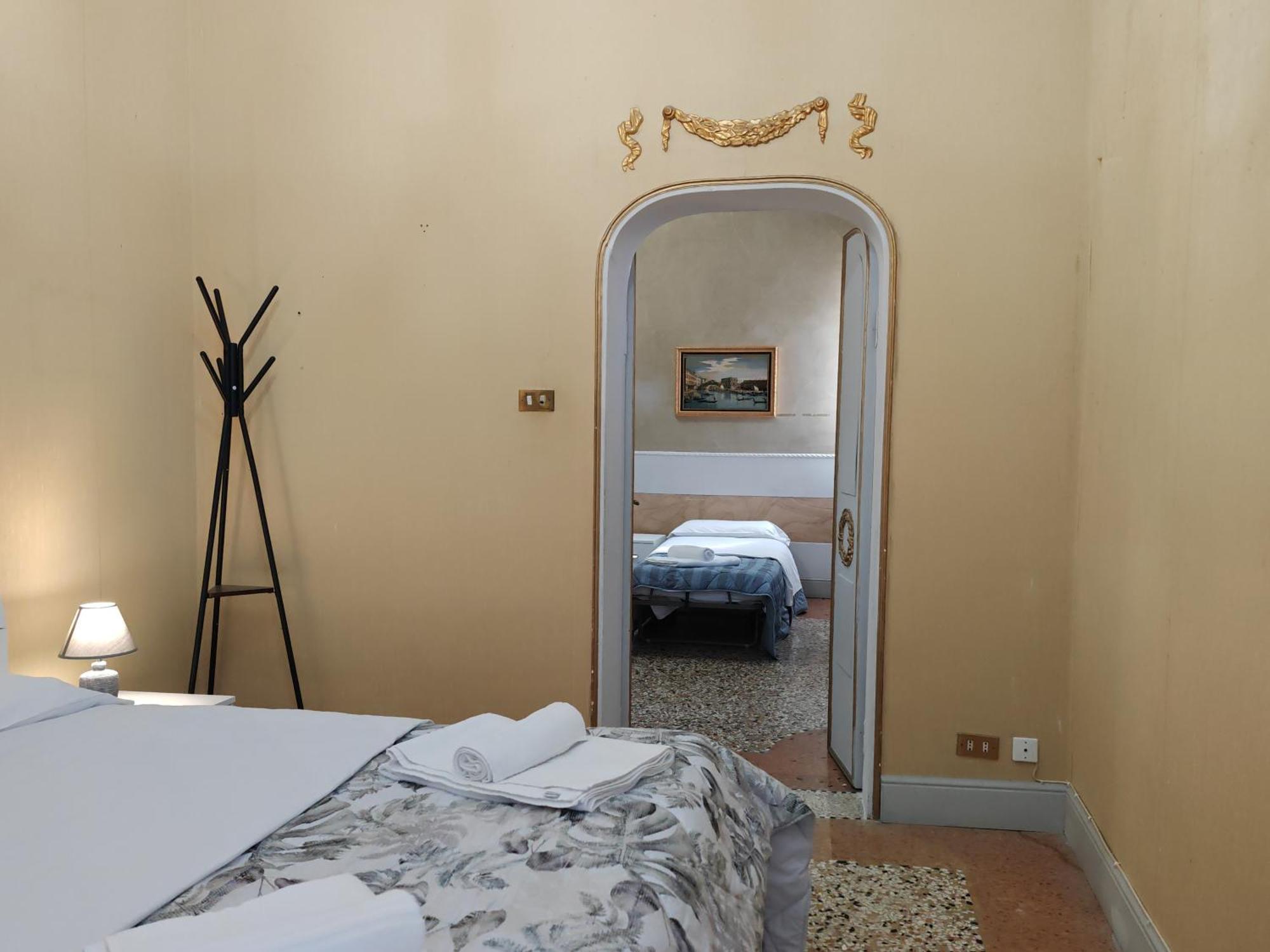Tourist House Guest house *