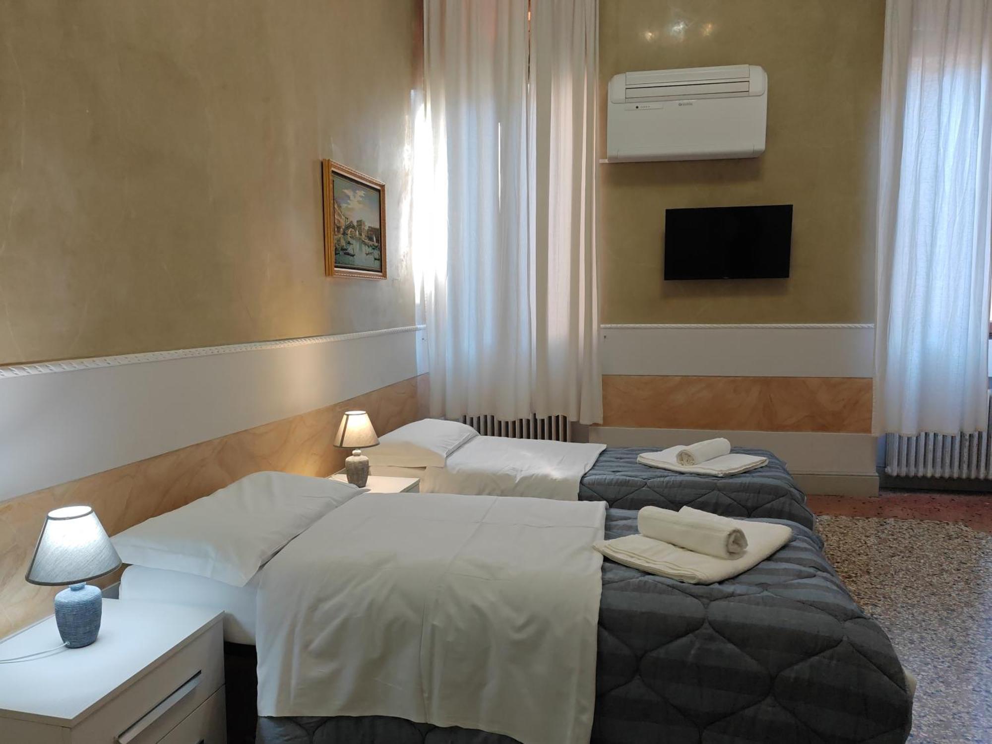 Tourist House * Venice