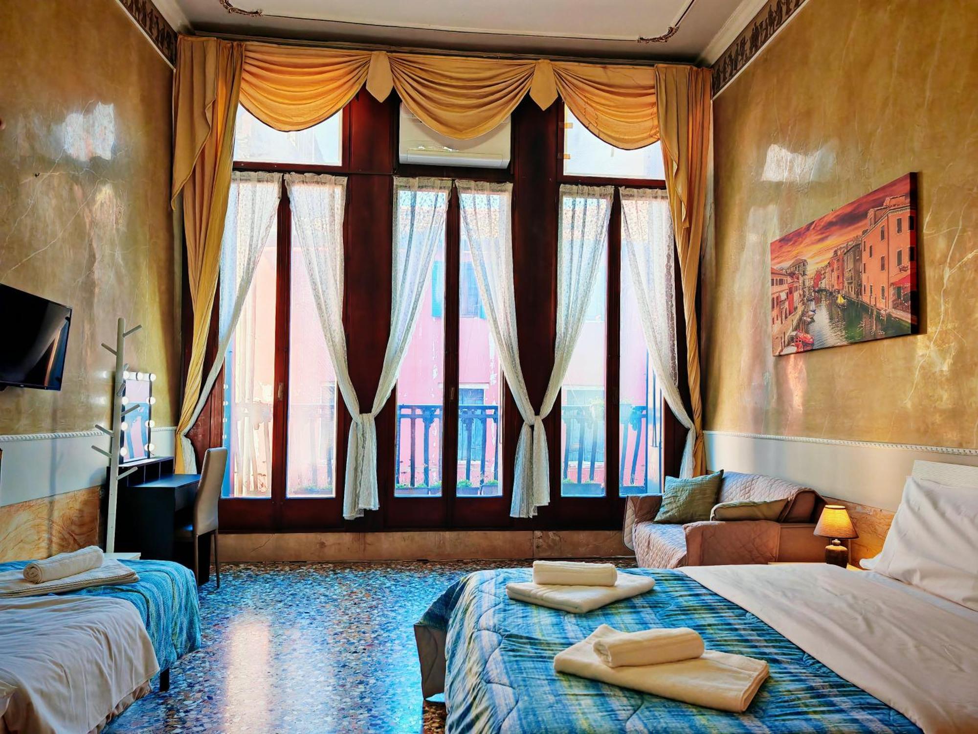 Tourist House Guest house *