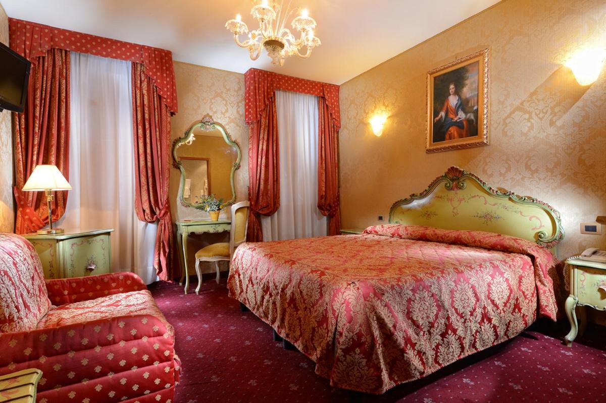 Panada A & P Guest house Venice