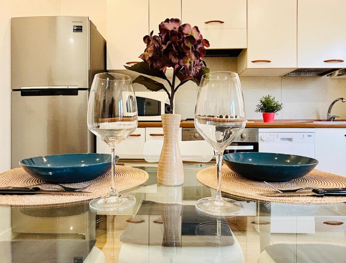 10 Min To Gateway Apartment