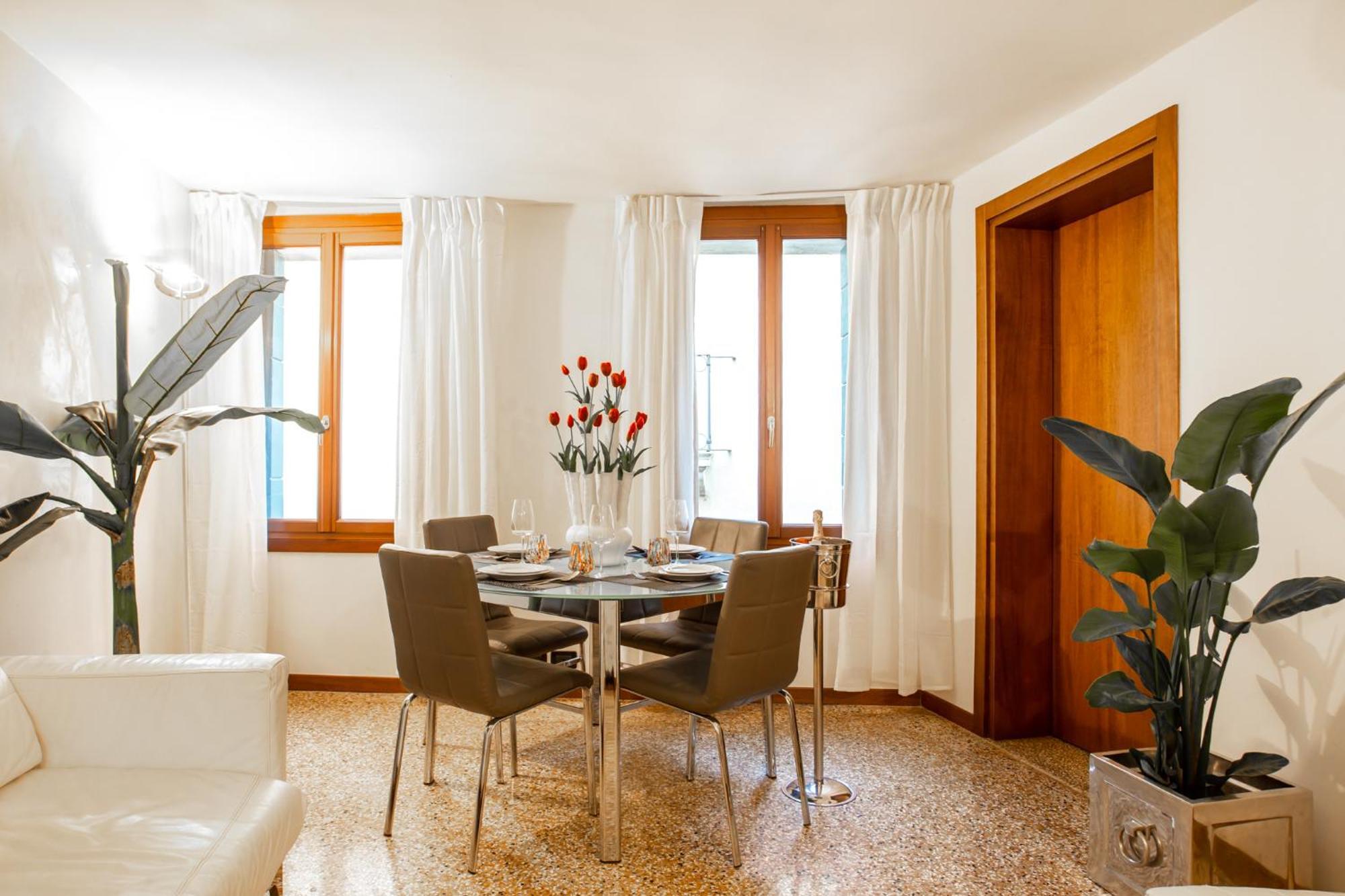 Apartment Luxury In San Marco, *