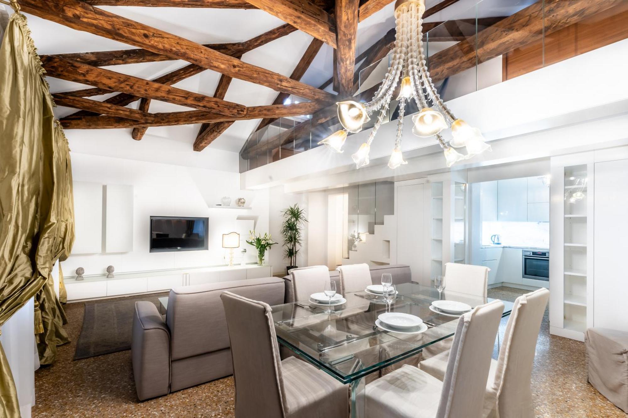 San Teodoro Palace - Luxury Apartments