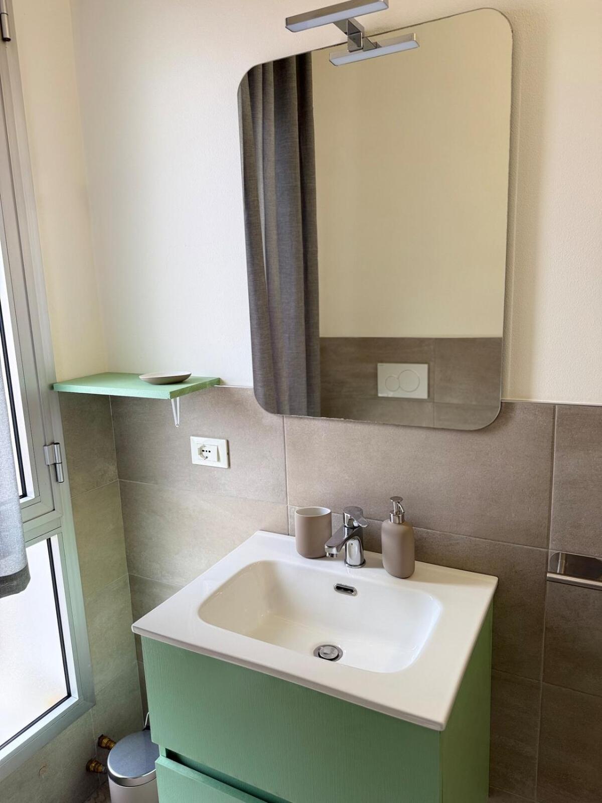 Casa Sofia With Parking 15 Minutes From Apartment *