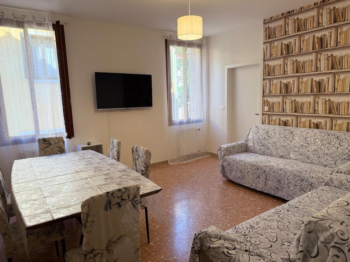 Appartamento Accademia With Gym In Center Venezia