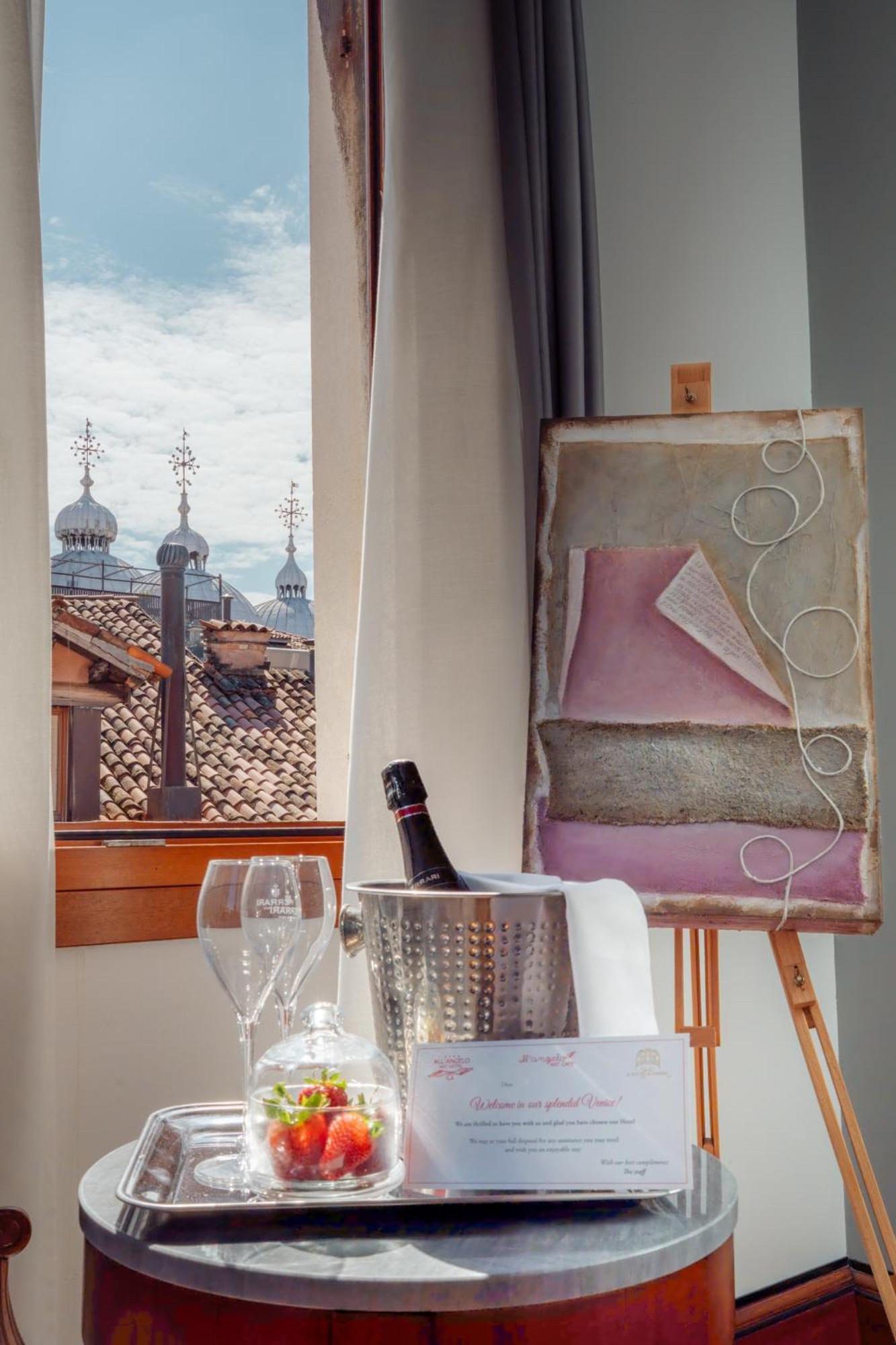 All'angelo Art Hotel