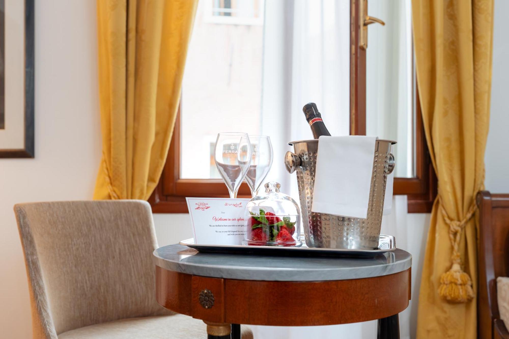 All'angelo Art Hotel