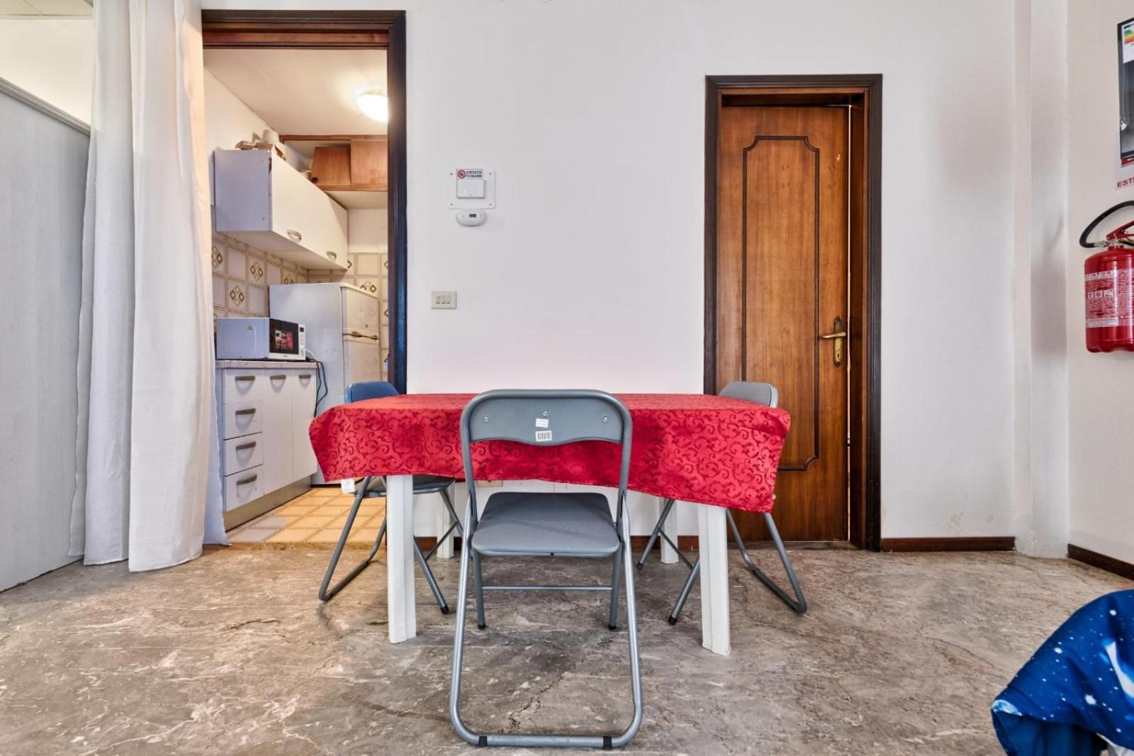 Apartment In Center *