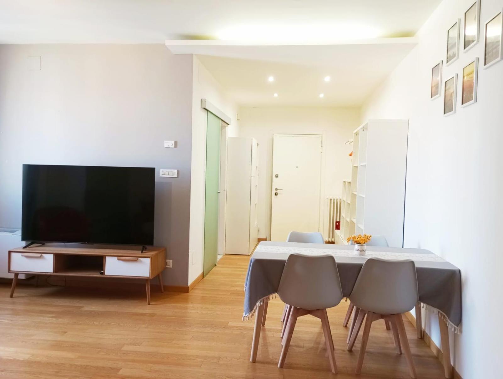 Quietnest Station Flat 86sqm 100m To Bus Station 300m To Train Station *