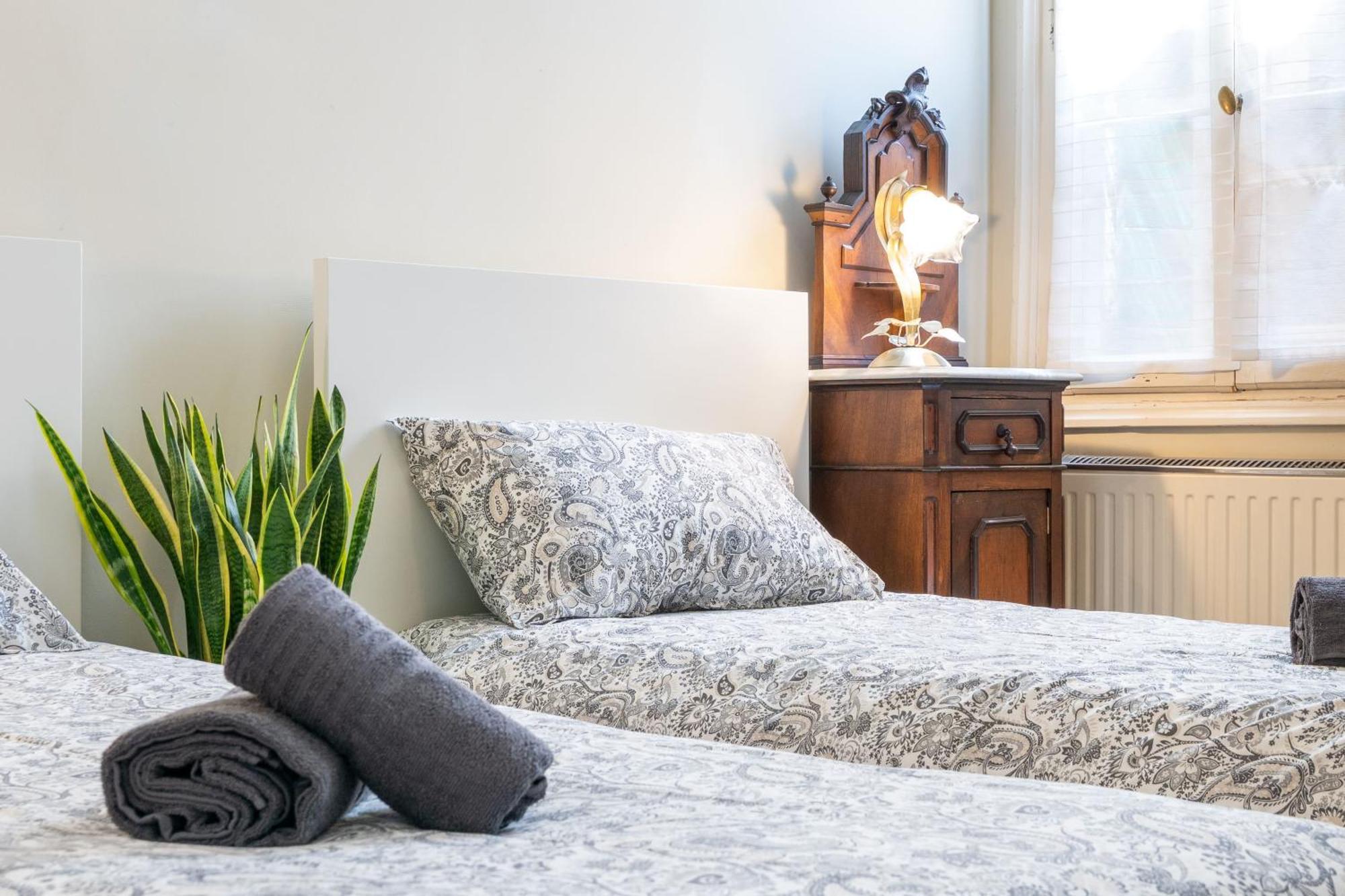 Vintage Charm & Color, And Spacious Apartment