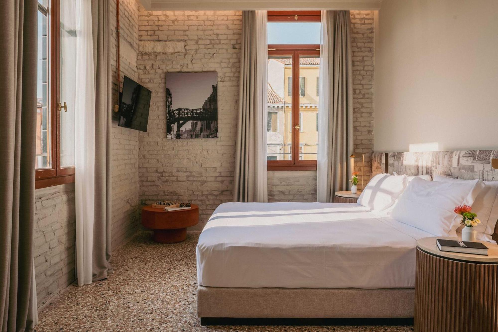 Rimon Place * Venice