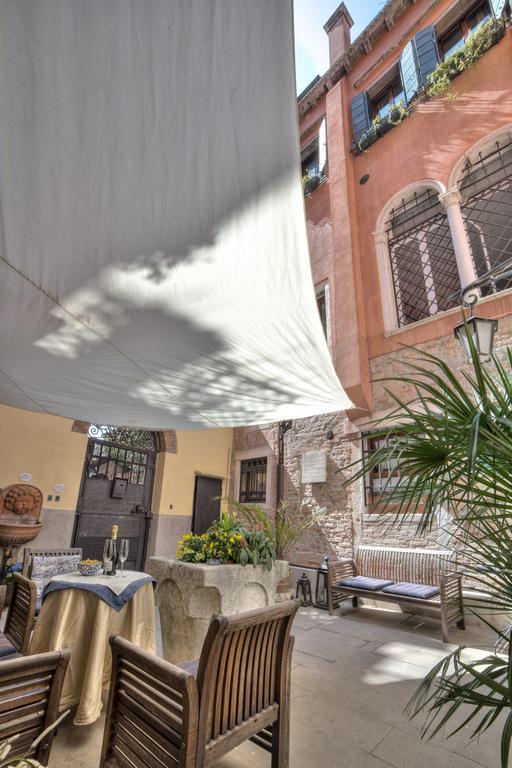Ca' Della Corte 2*