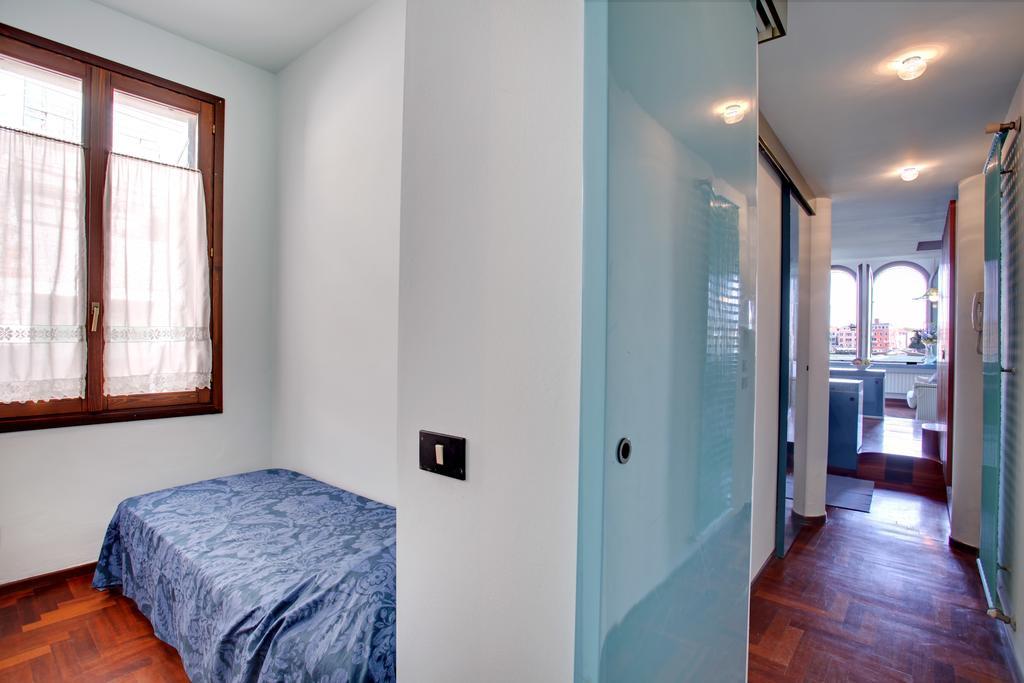 Giudecca Apartment *