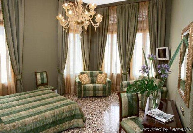 Ca' Gottardi Bed & Breakfast 3*