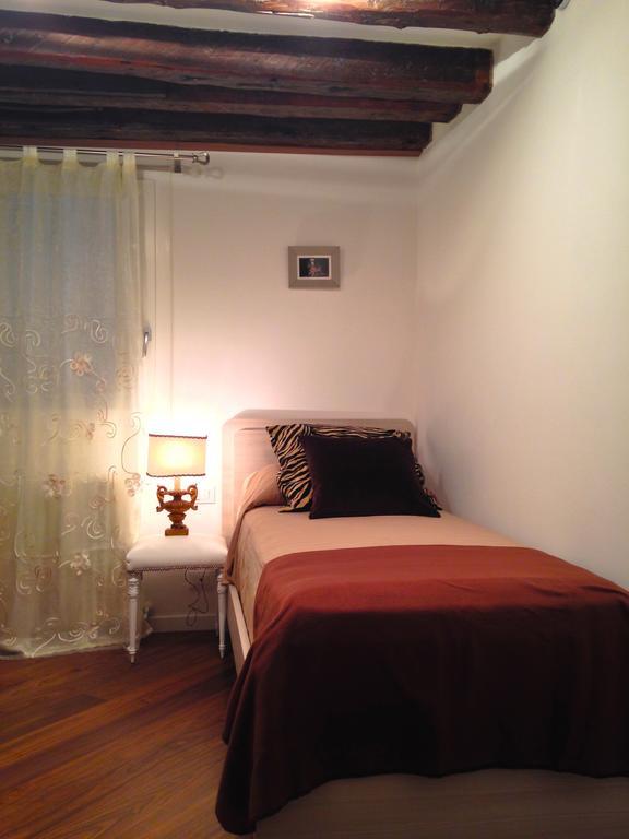 Casa Calle Frezzeria
