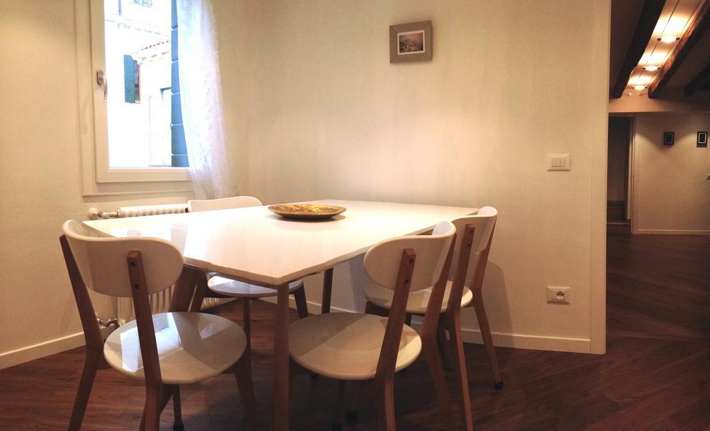 Casa Calle Frezzeria Apartment *