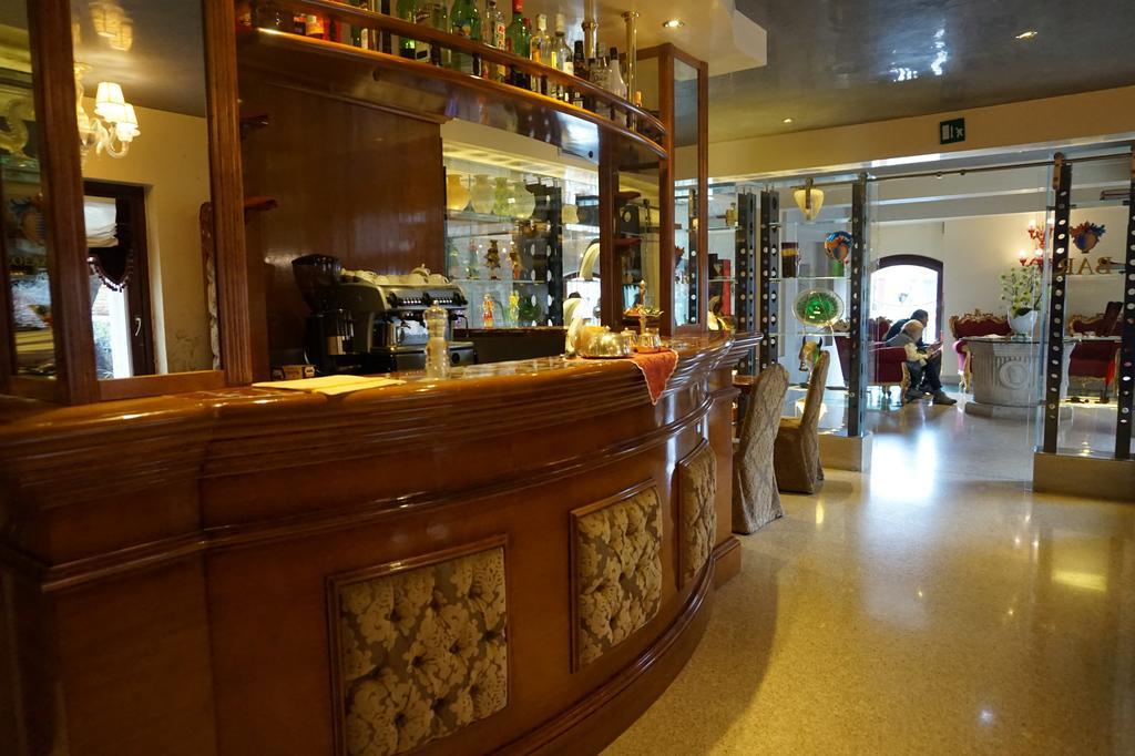 Hotel Pesaro Palace