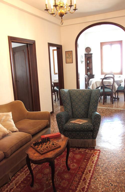 Dimora Novecento Apartment