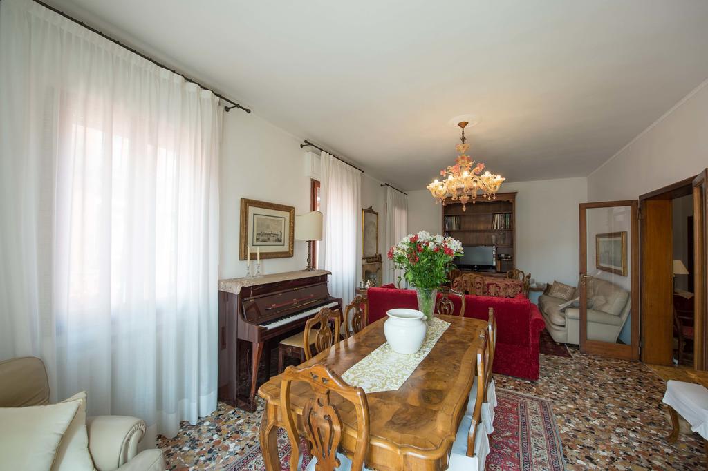 Savoia & Jolanda 2 Venice