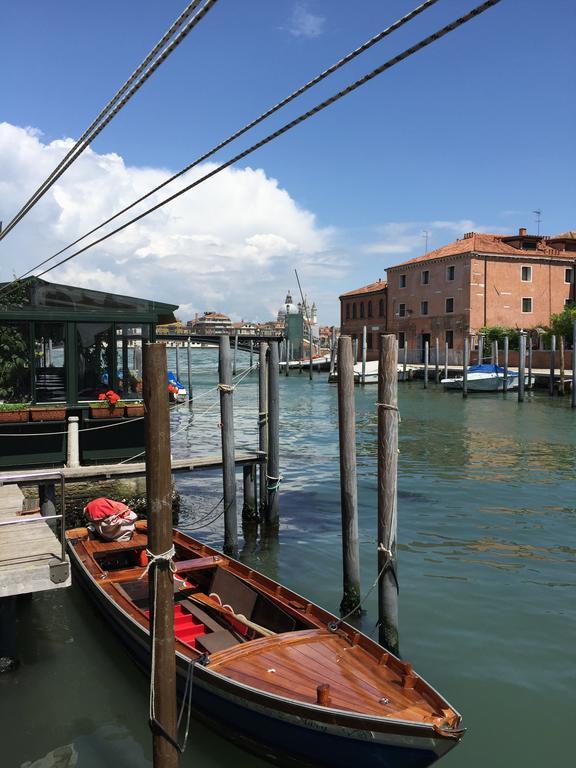 Ca' Delle Erbe Apartment *