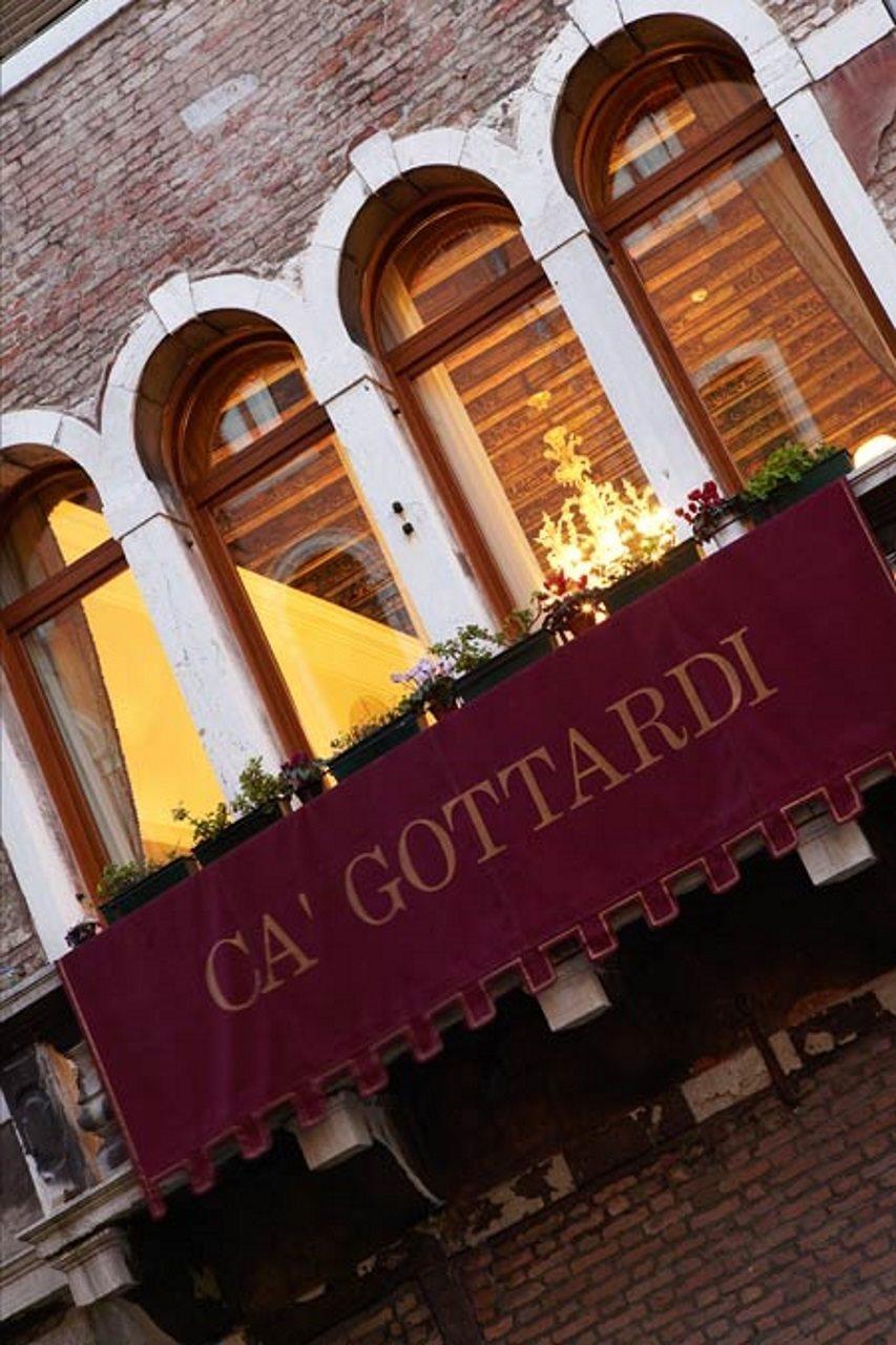 Acomodação com café da manhã  Ca' Gottardi 3*