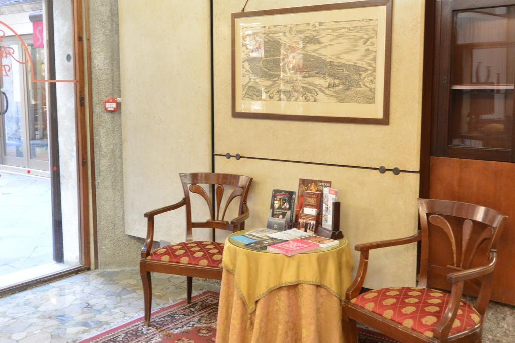 Ambassador Tre Rose Venice