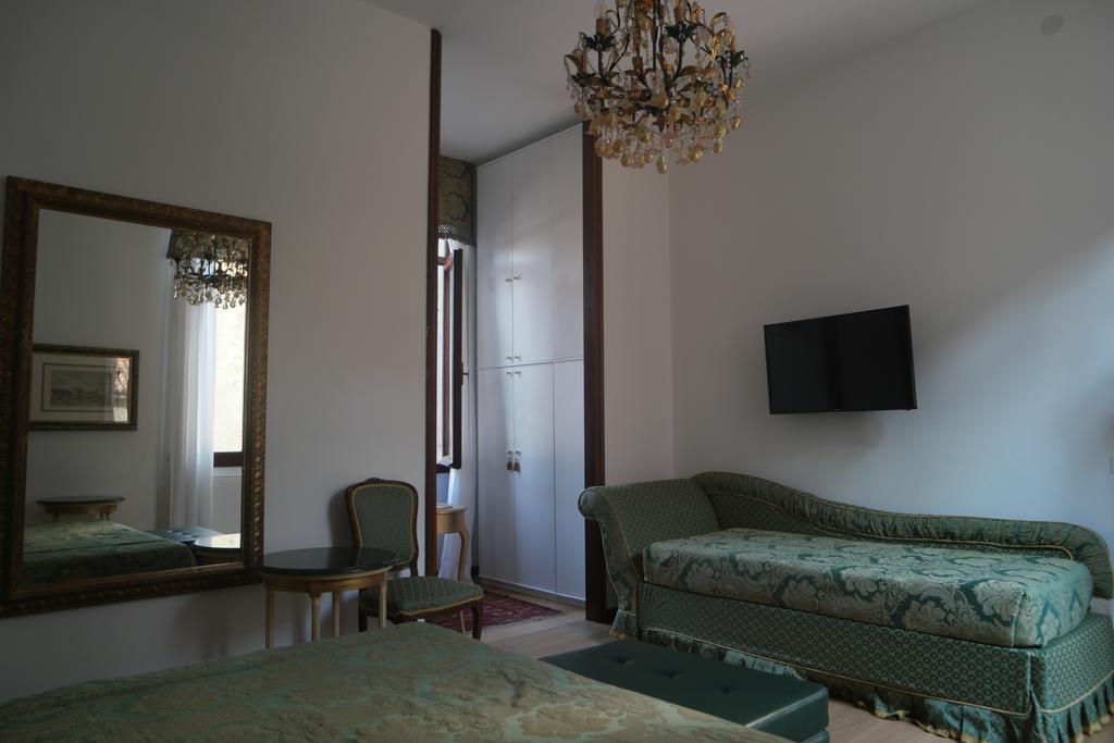 Savoia E Jolanda * Veneza