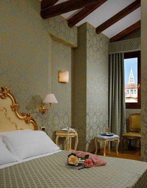 Ca' Pedrocchi Guest house