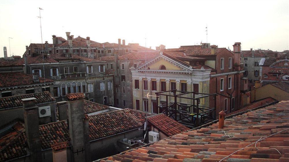 Venice Apartments * Venice