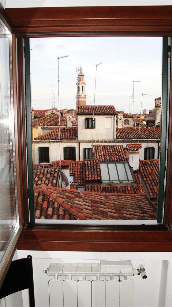 Venice Apartments Venice