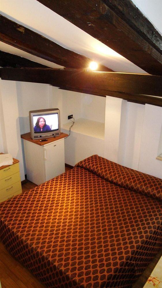 Venice Apartments Apartment