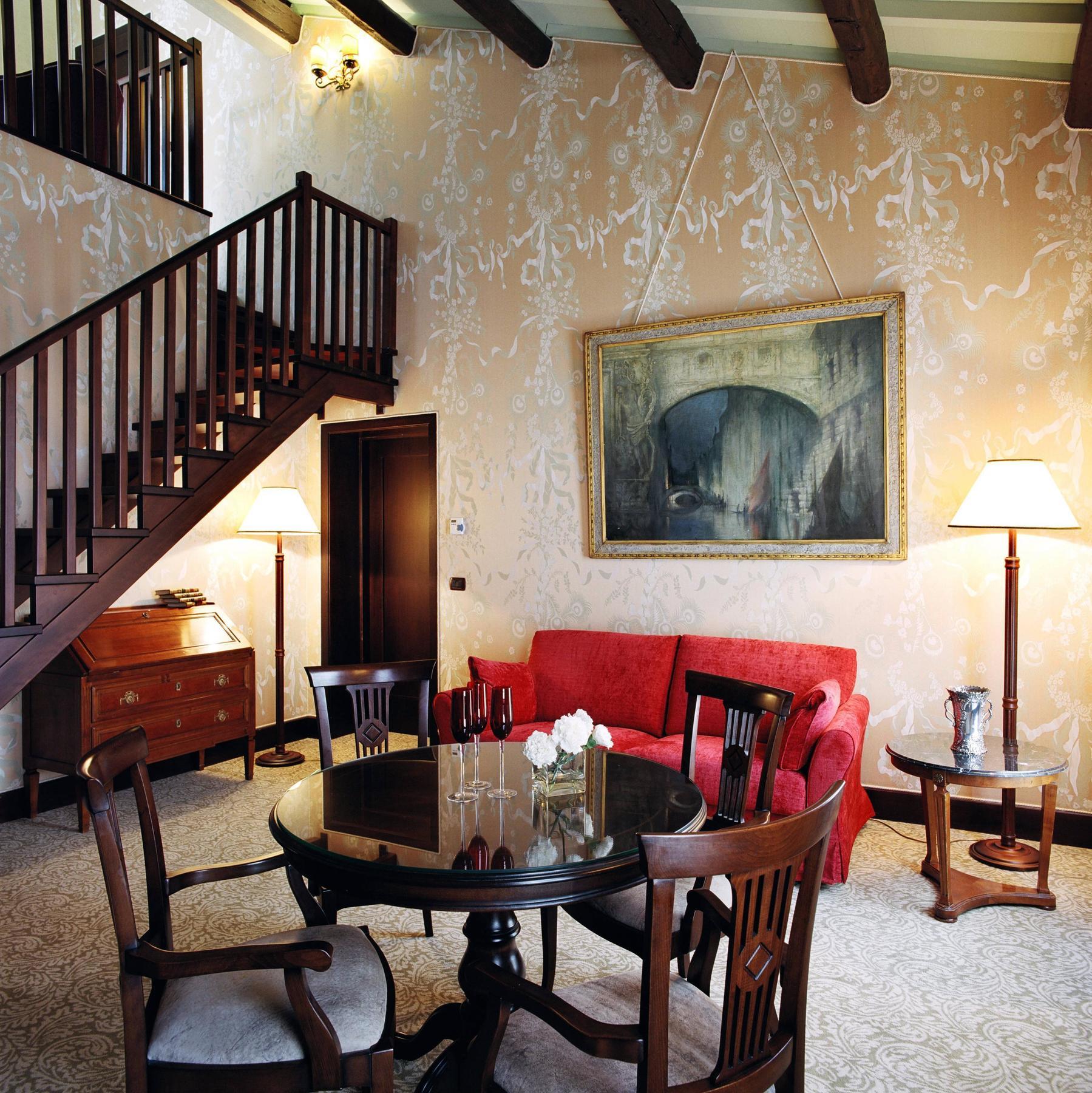Casanova Hotel 4*