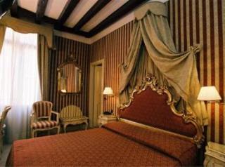 Guest house Dimora Dogale 3*