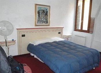Hostel Ai Boteri *