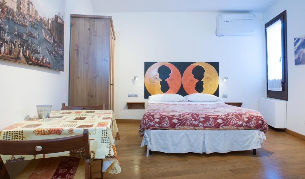 Guest house Ai Tagliapietra 2*