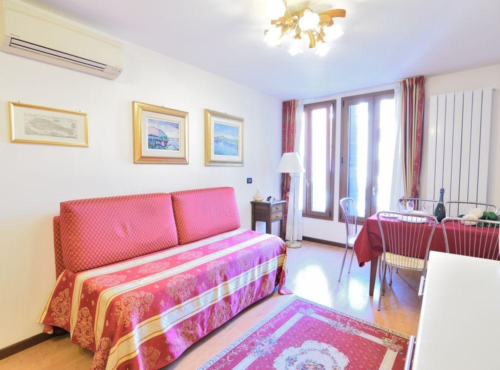 Optyflat Hotel *