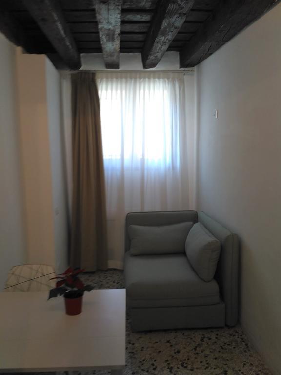 Studio Ai Crociferi Apartment