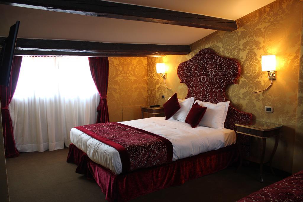 Casanova Hotel 4*