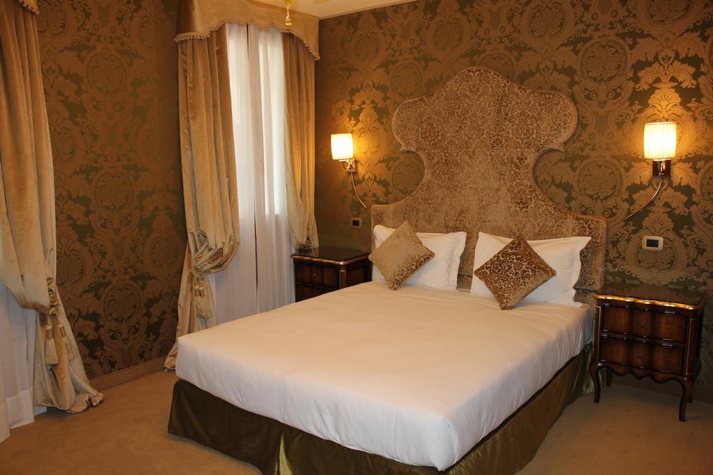 Hotel Casanova Venice